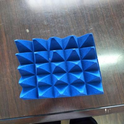 China Material del amortiguador de Emi Absorber Foam Emc Chamber de la radiofrecuencia en venta
