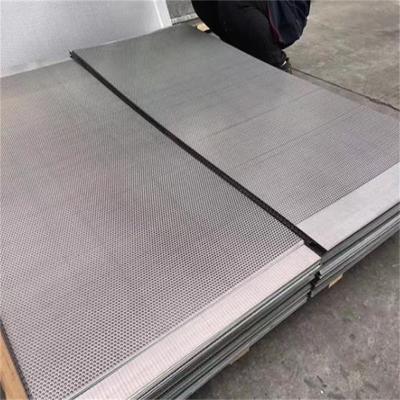 China Heavy Duty 2 Mesh Perforated Mesh Sheet For Crusher Screen Machine for sale