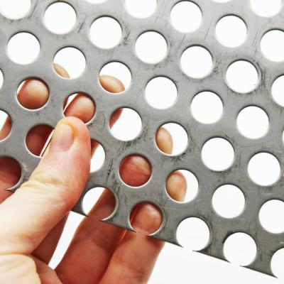 China Punch Sieve 100mm Hole Perforated Screen Mesh For Chemical Filtration for sale