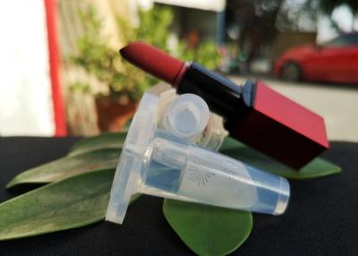 China Mano simple del alto de la barra de labios silicón transparente cristalino del molde con propio logotipo en venta