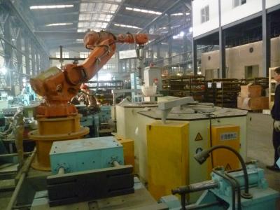 Chine Le four de creuset en aluminium industriel de festin de chaleur 600KG moulage mécanique sous pression à vendre