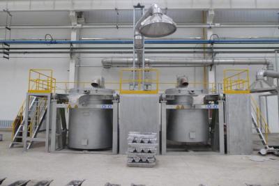 Chine Four de fonte en aluminium d'induction de vide de NG de LPG 0.30MPa pour l'alliage d'aluminium à vendre