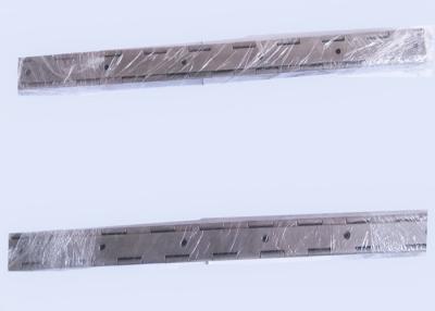 China Las bisagras de puerta del níquel metal del satén abren diseño profesional de 180 grados en venta