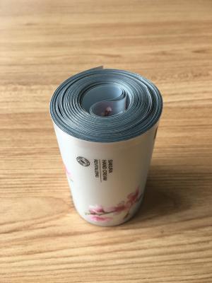 Chine Emballage de tube stratifié par plastique en aluminium d'effet d'argent d'ABL avec l'impression d'écran en soie à vendre
