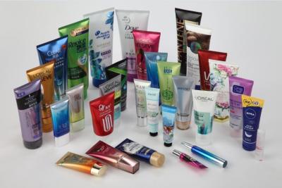 China Leeres kosmetisches Verpackenschlauchpaket kombiniertes Flexo mit dem Stempeln zu verkaufen