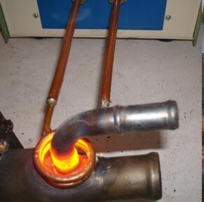 China Máquina de soldadura semi automática 30kw da soldadura da indução para o tubo de bronze de cobre à venda