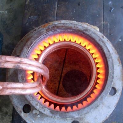 China Amortiguamiento de acero inoxidable del aparato de la calefacción de inducción de 18KHZ que forja 160kw en venta
