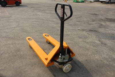 China Low Profile Electric Pallet Jack With Brake System Rough Terrain Truck for sale