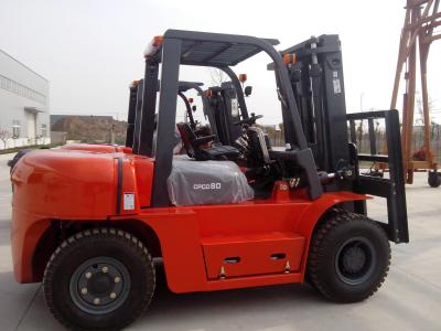 China Equipamento do transporte de materiais da empilhadeira de 8 Ton Diesel Stand Up Reach à venda