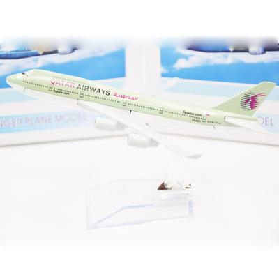 China 1 / 400 16cm Alloy Metal Aircraft Model Kits ,Qatar Airways Airline Passenger Aircraft Model Toys for sale