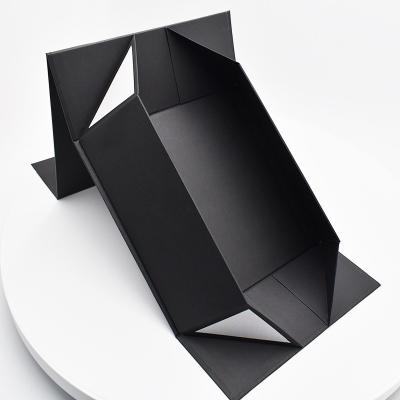 China 3-7layers Flower Packaging Boxes , Black Magnet Square Gift Box for sale