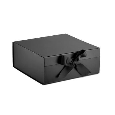 China ODM 4C Printing Anniversary Gift Box Black Closure With Silk Ribbon for sale