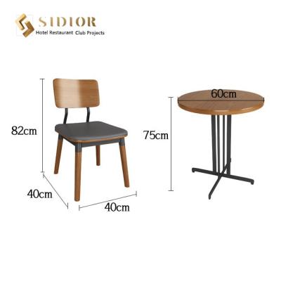 China Environment Friendly Black Metal Frame Dining Chairs 82cm height Solid Wood for sale