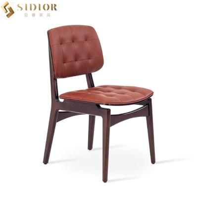 China Modern Classic Red Faux Leather Dining Chairs 58cm Width Solid Wood Legs for sale