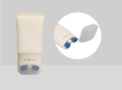China El cosmético de encargo suave de limpieza de los tubos D55mm masajea la cabeza plana plástica del rodillo en venta