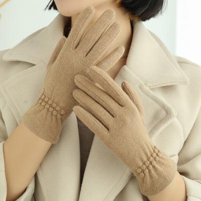 China Khaki Color Wool Ladies Warm Winter Gloves Fashion Design Women Hand for sale