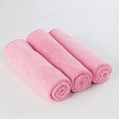 China High Absorbency 40x40cm Soft Microfiber Cleaning Cloth Towels Lint Free for sale