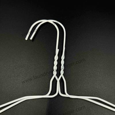 Chine 18inch Notched Dry Cleaner Hanger For Laundromat à vendre