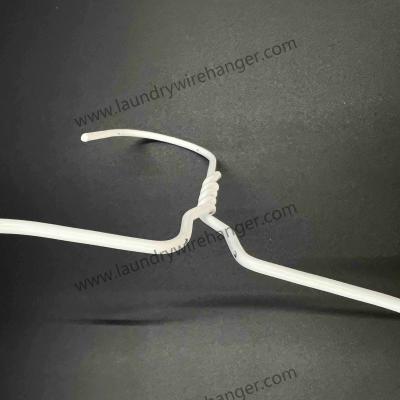 China 16inch Good Quality Wire Shirt Hangers For Laundromat en venta