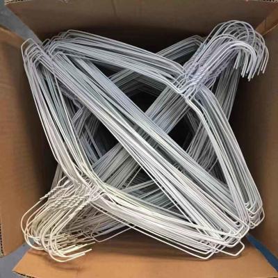 China Stretched 16 Inch 1.9mm Dry Cleaner Hanger Notched Painting Wear Resistant for sale