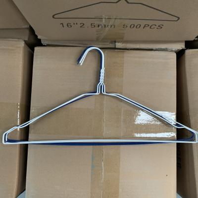 Chine Cintres de chemise habillée de fil d'acier, taille mince de cintres de nettoyeur à sec facultative à vendre