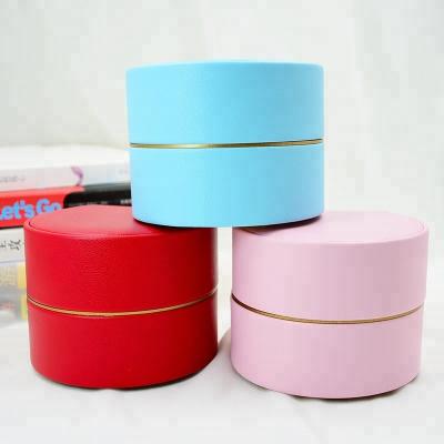 China Round Fashion Leather Jewelry Box Multi Color Eco Friendly For ring Holder for sale