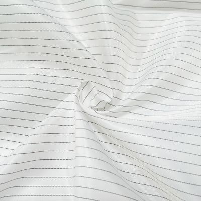 中国 Cleanroom 5mm Stripe Antistatic ESD Fabrics 98% Polyester 2% Conductive Carbon 販売のため