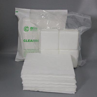 China Thermal Cutting Cleanroom Microfiber Wipes Lint Free Microfiber Class 1000 for sale