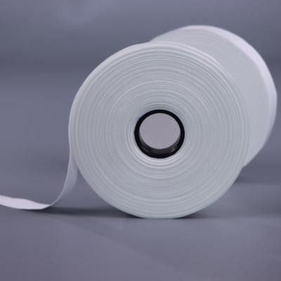 Chine Chiffons de nettoyage de nettoyage d'écran d'affichage à cristaux liquides de nylon de polyester de petit pain de chiffon de Microfiber à vendre