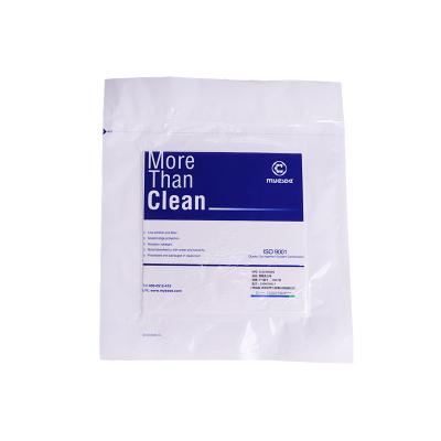 China Sterile 100% Polyester Dry Cleanroom Wipes Heat Sealed Edges for sale
