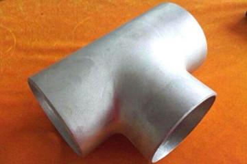 中国 造られた鋼鉄等しい減少のティーの合金の管付属品 販売のため