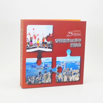 中国 赤いブランドのギフト用の箱の結婚式の写真集の紙箱 2mm の灰色板 販売のため