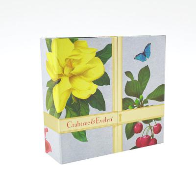 China Rectangular Collapsible Food Packing Boxes Magnetic Gift Box Empty Christmas Box for sale