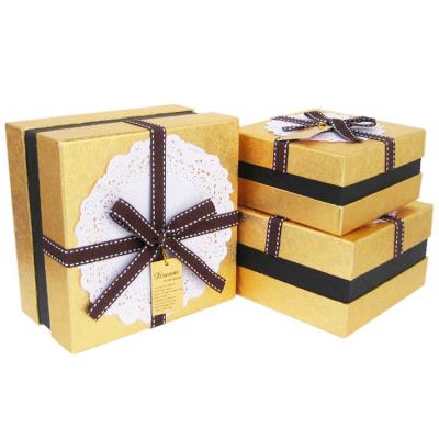 China Cardboard Chocolate Packaging Boxes With Divider Sweet Gift Packaging Boxes for sale