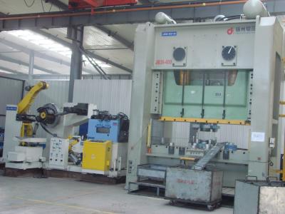 China Aluminum Metal Sheet Straightener 1.5T Hydraulic Decoiler Machine for sale