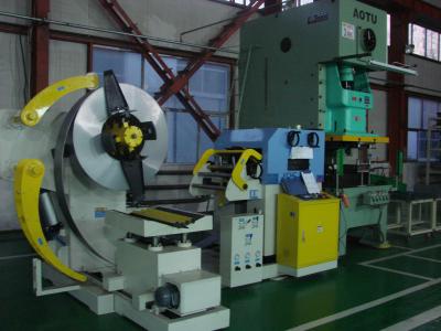 China CNC Steel Decoiler And Straightener Punching Metal NC 1.5T Coil Feed Line for sale
