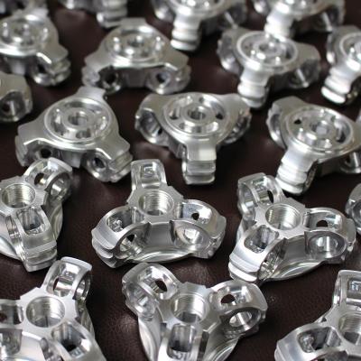 China El CNC dado vuelta molió 6061 porciones de aluminio, componentes trabajados a máquina de aluminio mecánicos en venta