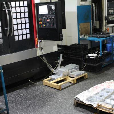 China Componentes de trituração feitos sob encomenda do CNC, fabricação rápida de trituração de alumínio do protótipo das peças à venda