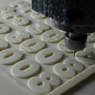 China Peças rápidas da criação de protótipos do CNC do ABS plástico com revestimento de superfície de lixamento Deburring à venda