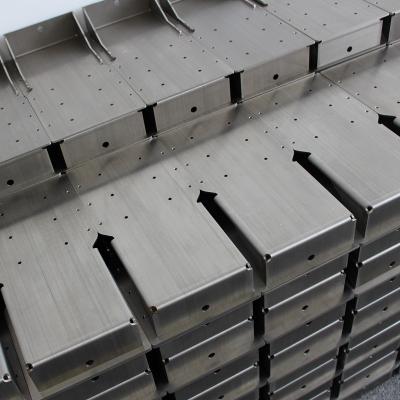 China Fabricação de chapa metálica de aço inoxidável da precisão dos SS 304 com dobra do corte do laser à venda