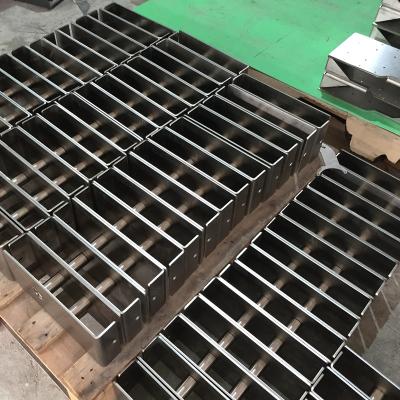 Китай Лазер CNC прототипов металлического листа SS 304 поворачивая сваривая режа и гнуть продается
