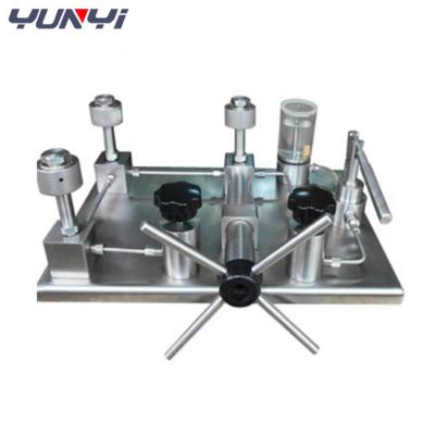 Cina Calibratore idraulico da tavolino di pressione della pompa di pressione dell'acqua dell'olio del calibratore in vendita