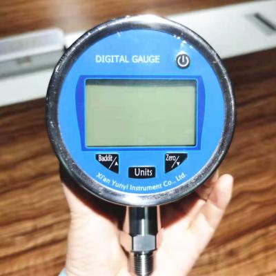 China Low Power Liquid Digital Pressure Gauge With Rechargeable Battery for sale