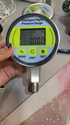 China 600bar SS304 Digital Pressure Gauge Single Chip Control Smart Water Appliance for sale