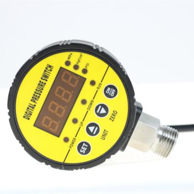 China Oil Pressure Switch Digital Pressure Gauge 60Mpa 12v 1/2 Npt for sale