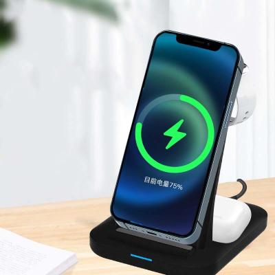 China 3 In 1 Nonslip Wireless Charger Dock , Multifunctional Charging Stand For Phone for sale