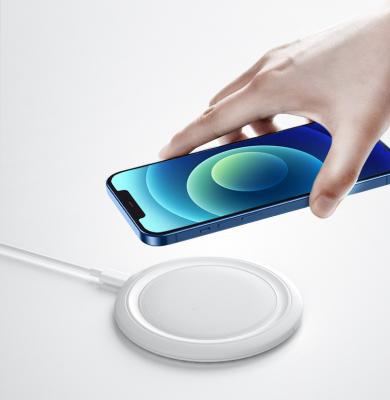 China 15W Fast Charge Wireless Charger Corporate Gift Ultraportable Strong Magnetic for sale