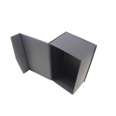 Chine Grey Custom Luxury Gift Boxes ultra-léger avec la fermeture magnétique à vendre