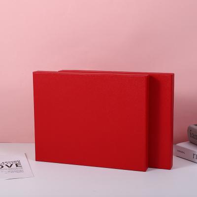 China Caixas de presente luxuosas feitas sob encomenda rígidas empilháveis Moistureproof para o fato à venda