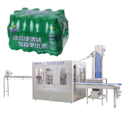 China Máquina de enchimento de bebidas carbonatadas de 4000bph Máquina de enchimento de refrigerante SS304 à venda
